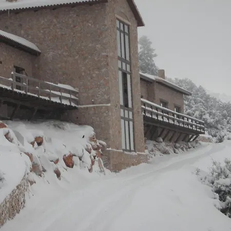 Konukevi Teresa Country Eptálofos