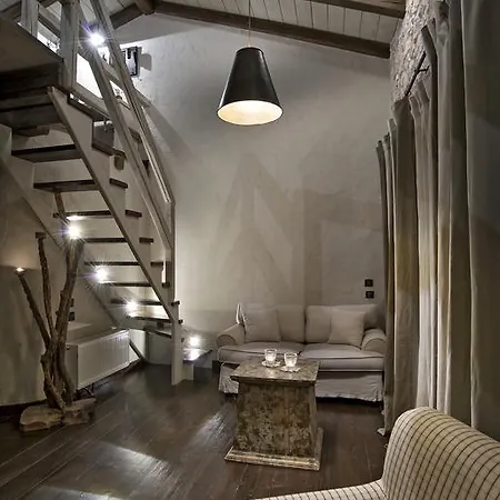 Konukevi Teresa Country 3*